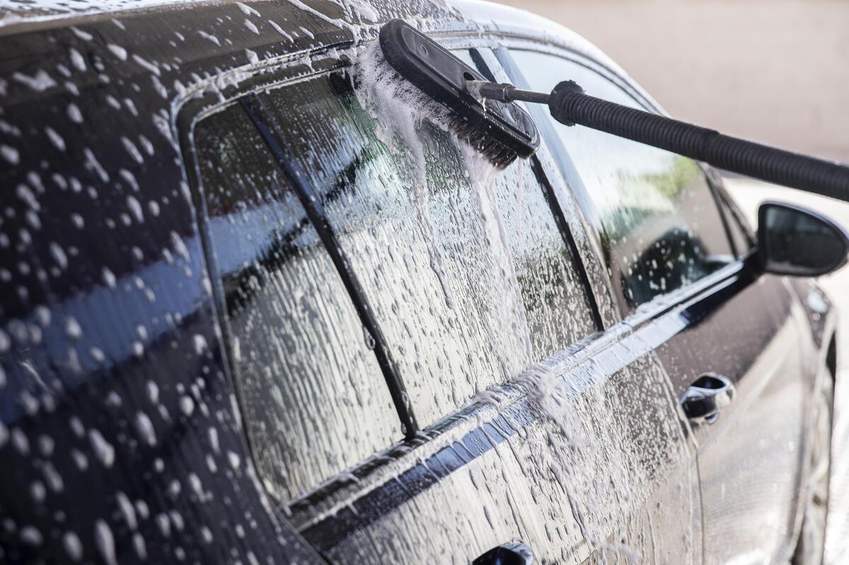How to Prepare the Perfect Car Washing Kit?